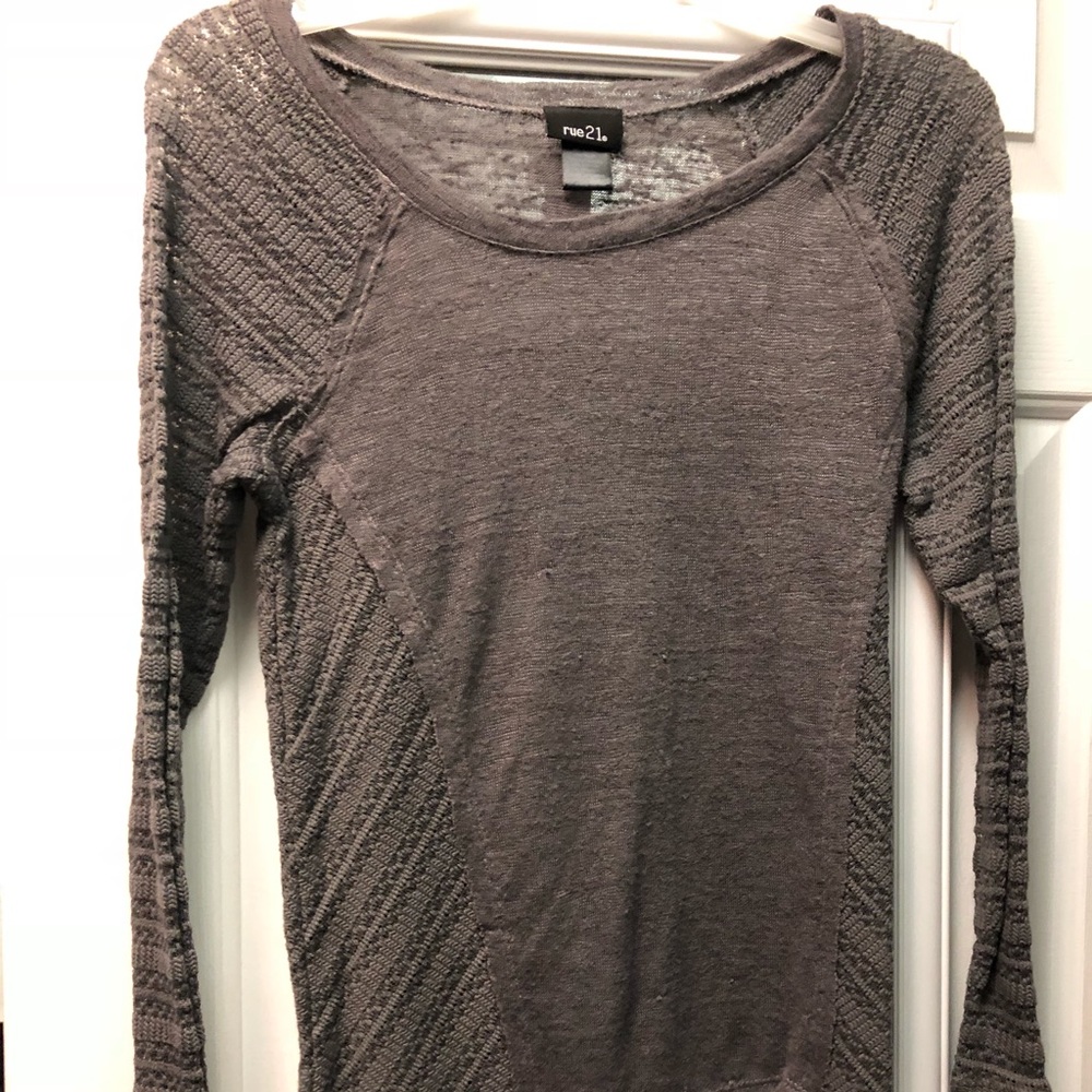 Grey Rue 21 long sleeve knit shirt size small